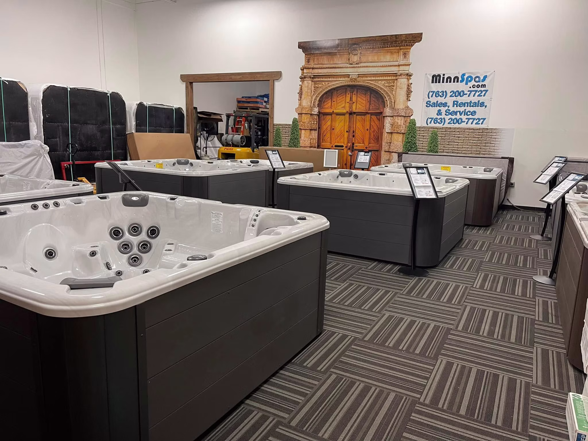 MinnSpas hot tub showroom in Apple Valley MN