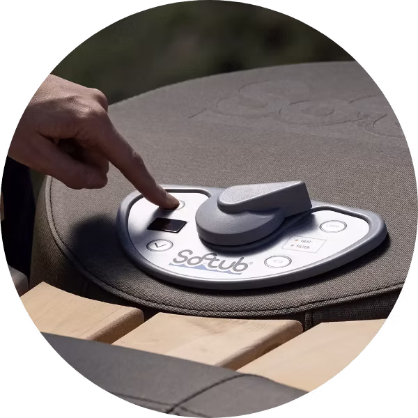 Softub simple to maintain controls