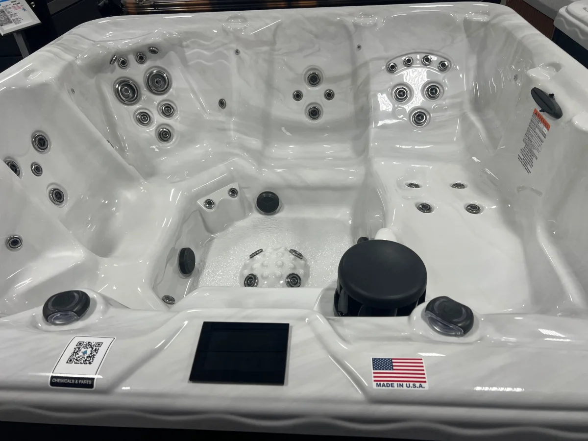 Rippling Water Hot Tubs - Cahaba - Floor Model – MinnSpas Apple Valley Minnesota