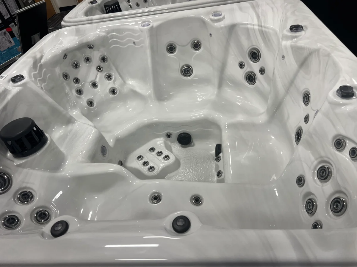 Rippling Water Hot Tubs - Kinnickinnic - Floor Model – MinnSpas Apple Valley Minnesota