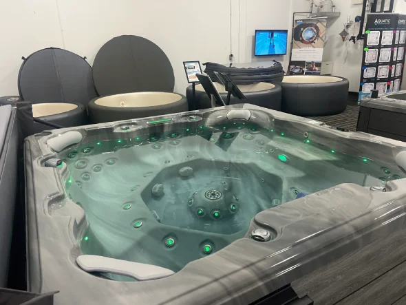 Showroom Aquatic Spa Acadia Hot Full And Running – MinnSpas Apple Valley Minnesota