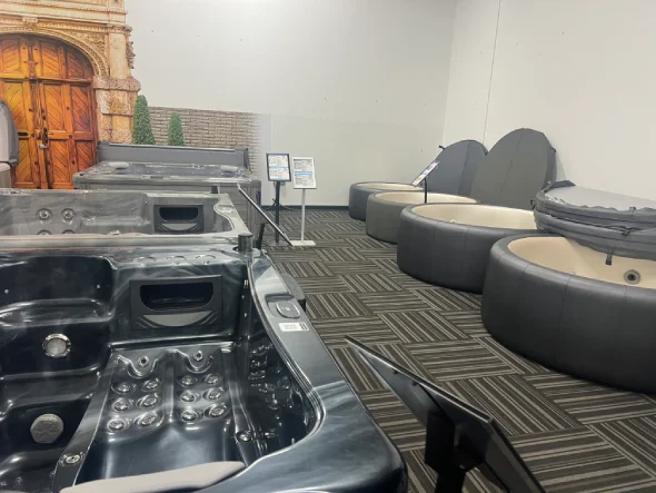 Showroom Softub Area 2 – MinnSpas Apple Valley Minnesota