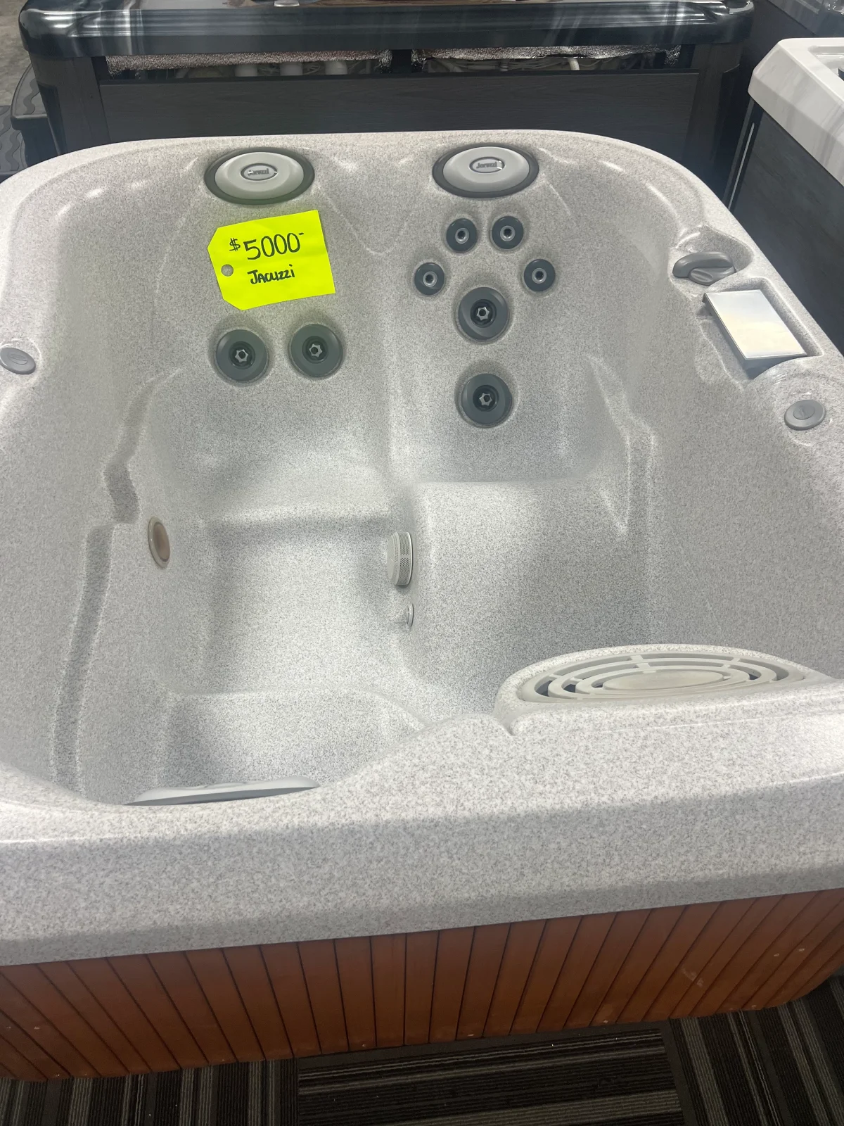 Refurbished Jacuzzi J315 – MinnSpas Apple Valley Minnesota