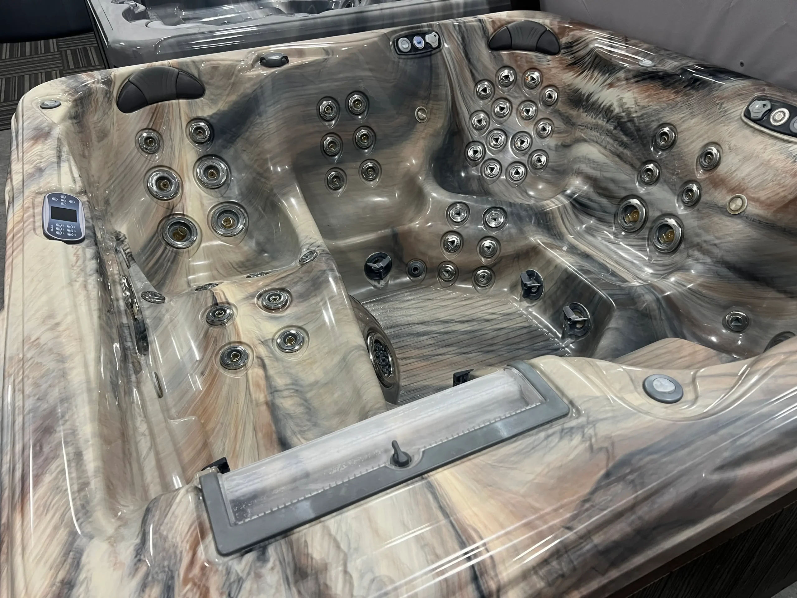 Refurbished Island Spas Grand Bahama Elite Hot Tub – MinnSpas Apple Valley Minnesota