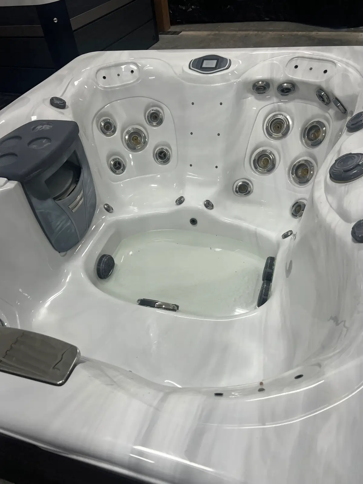 Refurbished Master Spas Twilight Series 67.25 Hot Tub – MinnSpas Apple Valley Minnesota
